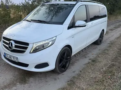 Gebraucht Mercedes V200 Avantgarde 190 PS (139 kW) 2016 Weiß Van / Kleinbus