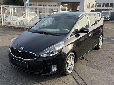 Schwarz Gebraucht 2015 Kia Carens Spirit Van / Kleinbus | 5.990 €