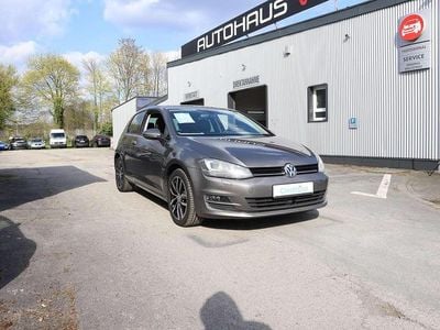 Gebraucht VW Golf VII Highline 140 PS (102 kW) 2013 Limestone grey Kleinwagen