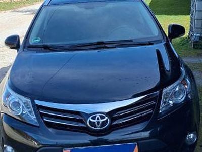 Gebraucht Toyota Avensis Edition 124 PS (91 kW) 2013 Schwarz Kombi