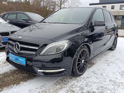 Schwarz Gebraucht 2013 Mercedes B220 Sport Van / Kleinbus | 13.990 € (Fairer Preis)