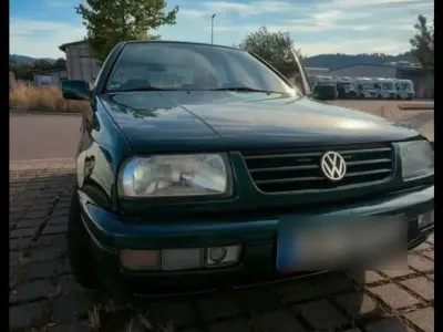 Gebraucht VW Jetta 90 PS (66 kW) 1995 Grün Limousine