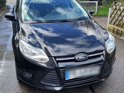 gebraucht Ford Focus 1,0 EcoB. 74kW Champions Edit. Turnier...