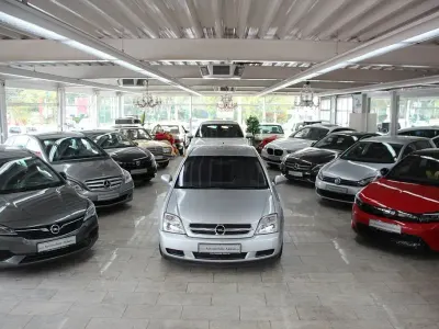 Gebraucht Opel Vectra 122 PS (89 kW) 2002 Grau Limousine