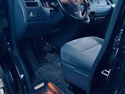 Gebraucht VW Caravelle 179 PS (131 kW) 2011 Schwarz Van / Kleinbus