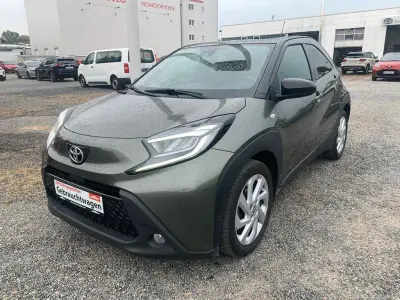 Gebraucht Toyota Aygo X Pulse 72 PS (52 kW) 2022 Grün SUV