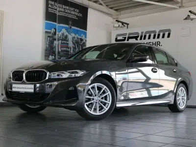 Gebraucht BMW 318 Sport Line 156 PS (114 kW) 2024 Grau Limousine