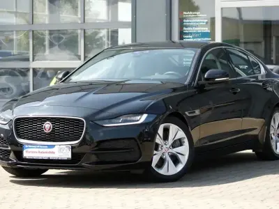 Używany Jaguar XE S 250 KM (183 kW) 2020 Czarny Sedan/Limuzyna