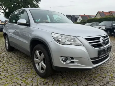 Gebraucht VW Tiguan Trendline 150 PS (110 kW) 2009 Silber SUV