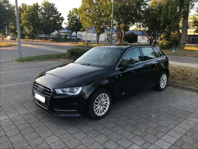 Gebraucht Audi A3 Ambiente 122 PS (89 kW) 2013 Schwarz Limousine