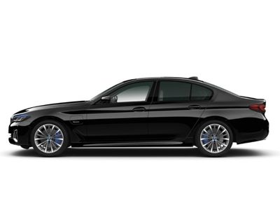 gebraucht BMW 530 e xDrive Limousine HUD AD Monitore Kopfst. TV Navi digitales Cockpit HarmanKardon Massagesitze Klimasitze