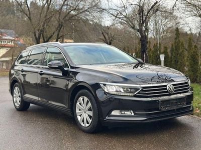 Deep black Gebraucht 2019 VW Passat Comfortline Kombi | 13.890 € (Guter Preis)