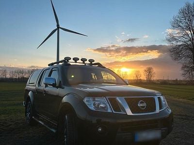 Usata Nissan Navara 140 CV (102 kW) 2012 Nero Pick-up