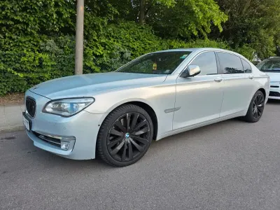 Gebraucht BMW 750L Exclusive 381 PS (280 kW) 2015 Silber Limousine