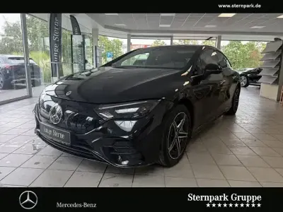 Gebraucht Mercedes EQE300 AMG 180 kW (245 PS) 2025 Lack obsidianschwarz Limousine