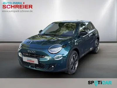 Neu Fiat 600 Icon 114 kW (156 PS) 2026 Maregrün SUV
