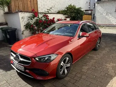 Gebraucht Mercedes C200 204 PS (150 kW) 2022 Rot Kombi