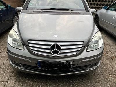 Mercedes B180