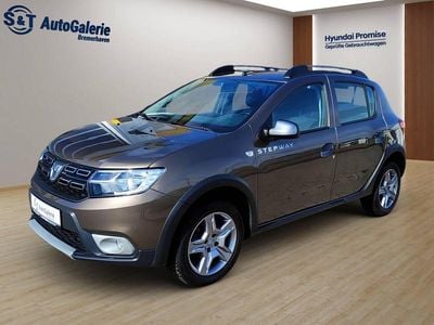 Usata Dacia Sandero Prestige 90 CV (66 kW) 2017 Marrone Utilitaria