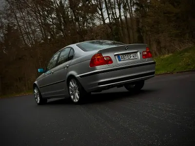 Używany BMW 320 150 KM (110 kW) 1999 Srebrny Sedan/Limuzyna