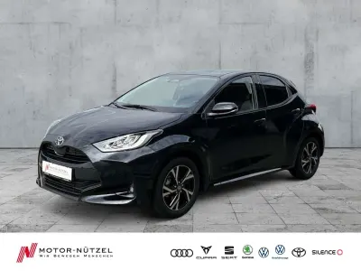 Neu Toyota Yaris Hybrid 116 PS (85 kW) 2026 Black mica / ink Kleinwagen