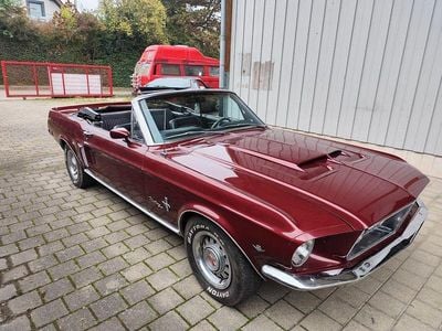 Gebraucht Ford V8 230 PS (169 kW) 1968 Rot Cabrio