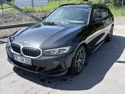 Gebraucht BMW 320 Performance 190 PS (139 kW) 2024 Schwarz Kombi