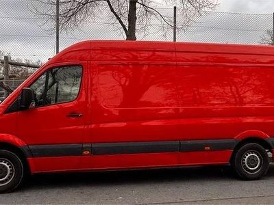 Rot Gebraucht 2015 VW Crafter Van | 8.800 €