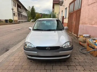 Gebraucht Opel Corsa 90 PS (66 kW) 2000 Grau Kleinwagen