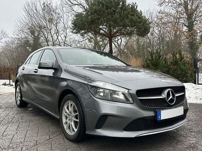 Schwarz Gebraucht 2016 Mercedes A180 Limousine | 11.000 € (Guter Preis)