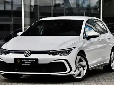 Gebraucht VW Golf VIII IQ Drive 245 PS (180 kW) 2022 Weiß Limousine