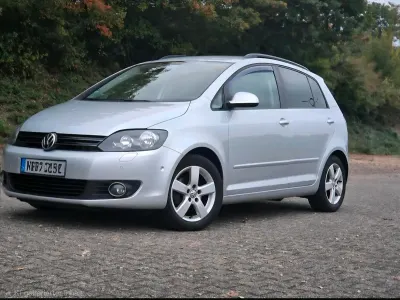 Gebraucht VW Golf VI 105 PS (77 kW) 2010 Silber Kleinwagen