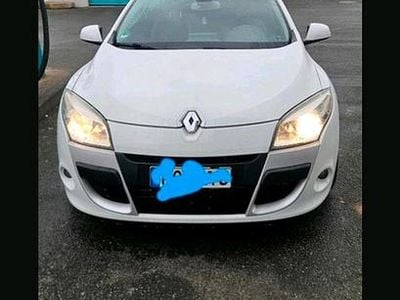 Gebraucht Renault Mégane Coupé 130 PS (95 kW) 2010 Weiß Coupé