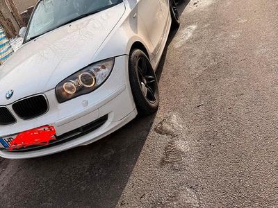 Gebraucht BMW 120 177 PS (130 kW) 2011 Weiß Kleinwagen