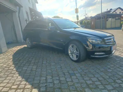 Gebraucht Mercedes C350 231 PS (169 kW) 2010 Schwarz Kombi