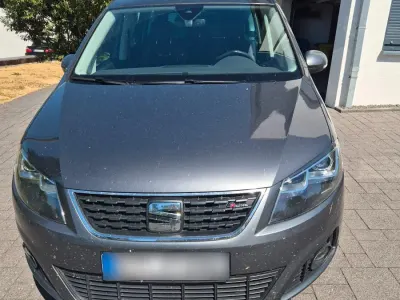 Gebraucht Seat Alhambra FR-Line 150 PS (110 kW) 2022 Grau Van / Kleinbus