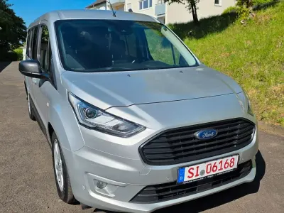Gebraucht Ford Grand Tourneo Connect Trend 120 PS (88 kW) 2022 Silber Van / Kleinbus