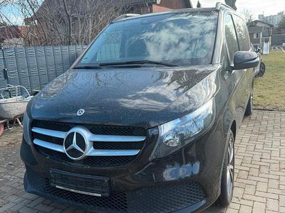 Gebraucht Mercedes V300 237 PS (174 kW) 2021 Schwarz Van / Kleinbus