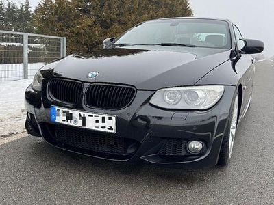 Gebraucht BMW 330 Cabriolet M Sport 272 PS (200 kW) 2010 Schwarz Cabrio