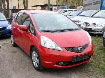 Gebraucht Honda Jazz Trend 90 PS (66 kW) 2010 Rot Kleinwagen