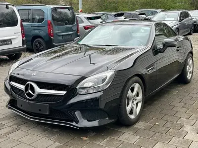 Begagnad Mercedes SLC200 184 HK (135 kW) 2019 Svart Cab