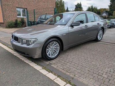BMW 745