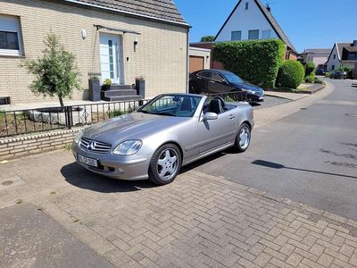 Gebraucht Mercedes SLK320 218 PS (160 kW) 2002 Cubanit silber metallic Cabrio