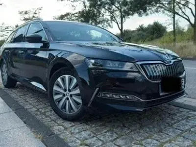 Gebraucht Skoda Superb Style 156 PS (114 kW) 2021 Schwarz Kombi