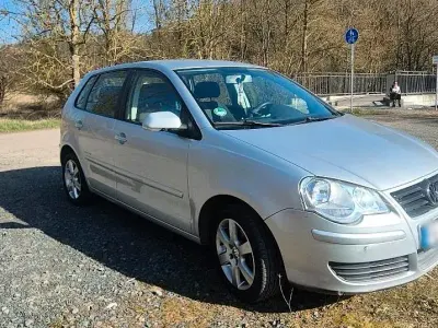 Gebraucht VW Polo 60 PS (44 kW) 2009 Grau Kleinwagen