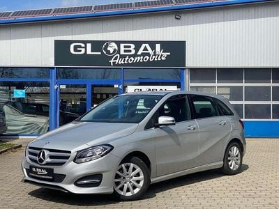 Usata Mercedes B180 109 CV (80 kW) 2015 Argento Monovolume