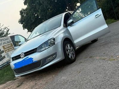 Gebraucht VW Polo 90 PS (66 kW) 2010 Grau Kleinwagen