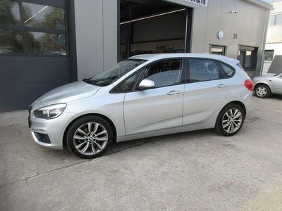 Gebraucht BMW 218 Active Tourer Advantage 136 PS (100 kW) 2016 Silber Van / Kleinbus