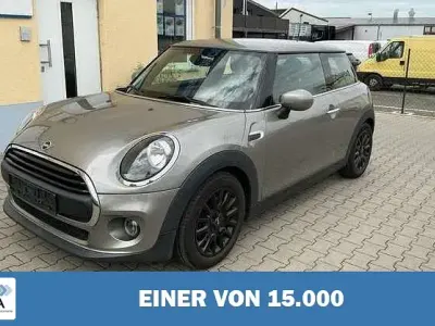 Gebraucht Mini ONE 102 PS (75 kW) 2020 Silber metallic Kleinwagen