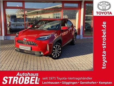 Gebraucht Toyota Yaris Cross Team 116 PS (85 kW) 2024 Karminarot metallic SUV